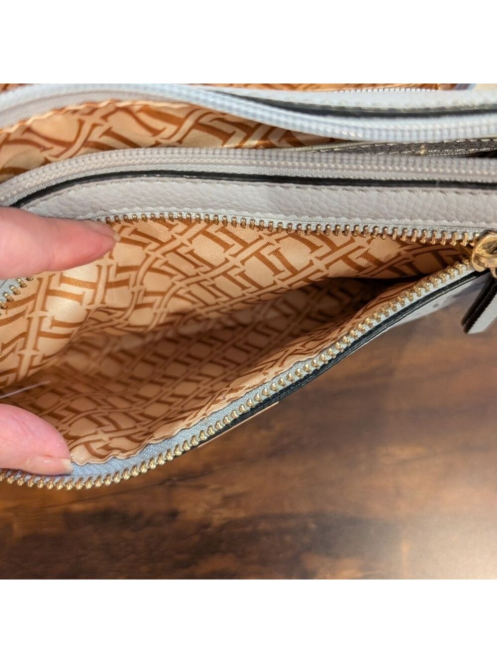 Tignanello Crossbody Genuine Leather Bag , Blue gray , Numerous Compartments,GUC - Picture 5 of 9
